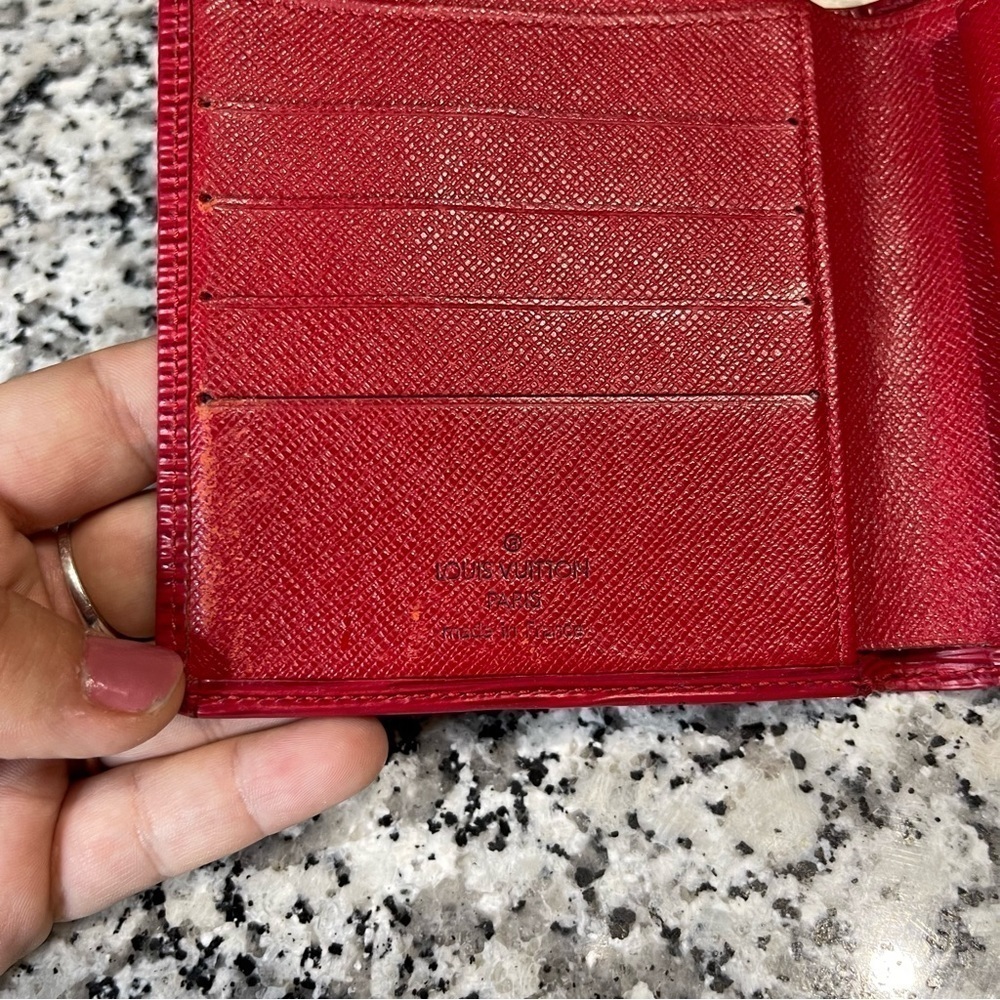Louis Vuitton | MI0020 EUC Women’s Red Epi Wallet Gorgeous! Authentic - Picture 10 of 13